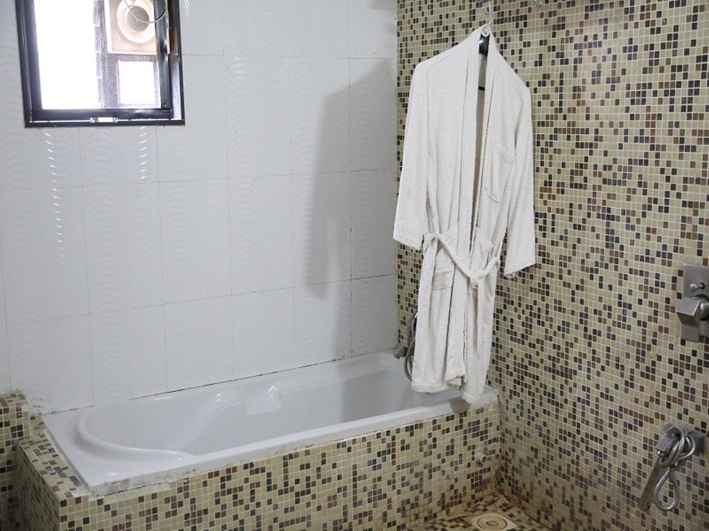 Leo Resorts Junagadh Exterior photo