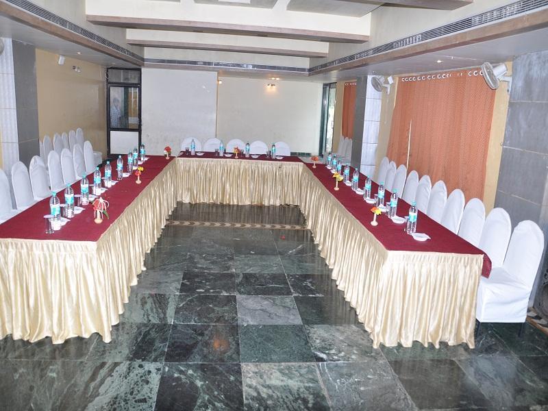 Leo Resorts Junagadh Exterior photo