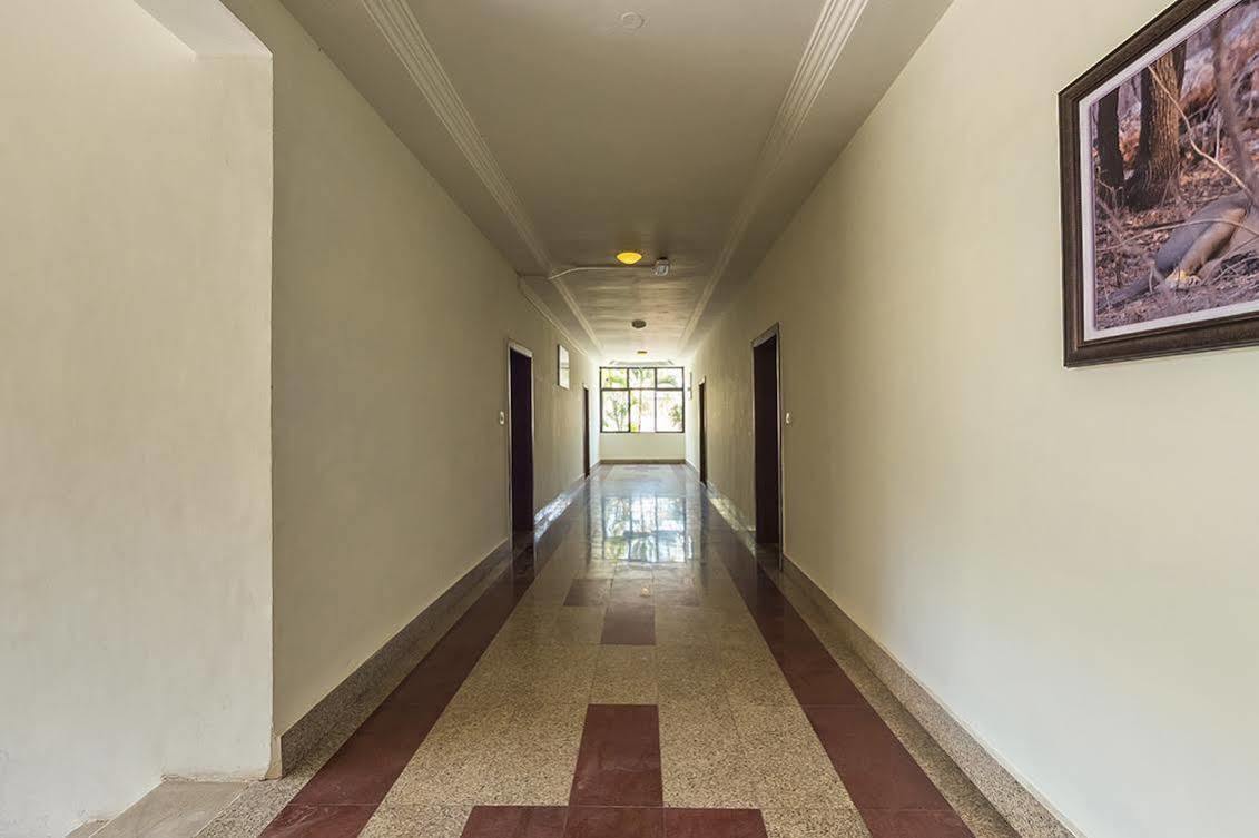 Leo Resorts Junagadh Exterior photo